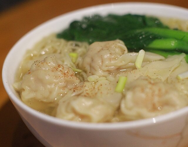 Wonton Soup with Noodles (Pork / Chicken)